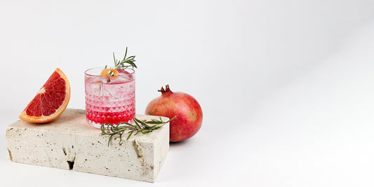GRANADA NIGHTS Tonic – dein leichter Sundowner mit Grantapfel und Bitterorange